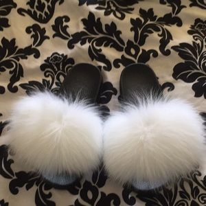 New 100% real fur slides